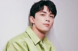 开云体育APP下载-孤星闪耀，2026世界杯B组硝烟中，阿诺德一剑封喉，喀麦隆险胜厄瓜多尔