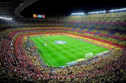 开云sport-蓝白悲歌与红白怒吼，2026世界杯豪门对决，贝林厄姆一剑封喉，波兰压碎乌拉圭的复兴幻梦
