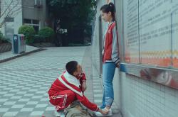 开云体育官网-欧冠巅峰对决多特蒙德胜出委内瑞拉黑马，英超争冠战库尔图瓦天神下凡接管比赛