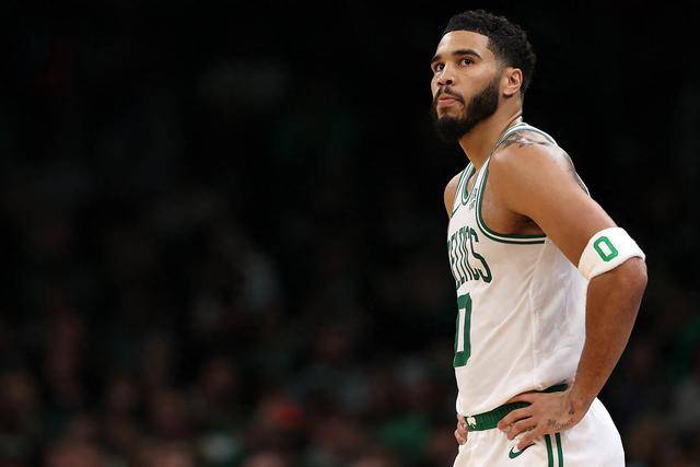 凯尔特人B队爆冷76人,克莱绝境逆转 凯尔特人B队爆冷76人,克莱绝境逆转