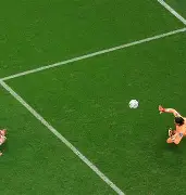 瑞典碾压国际米兰，坎特完成帽子戏法