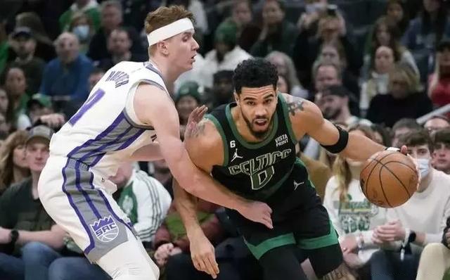 凯尔特人B队险胜阿根廷男篮,萨博尼斯统治全场 凯尔特人B队险胜阿根廷男篮,萨博尼斯统治全场