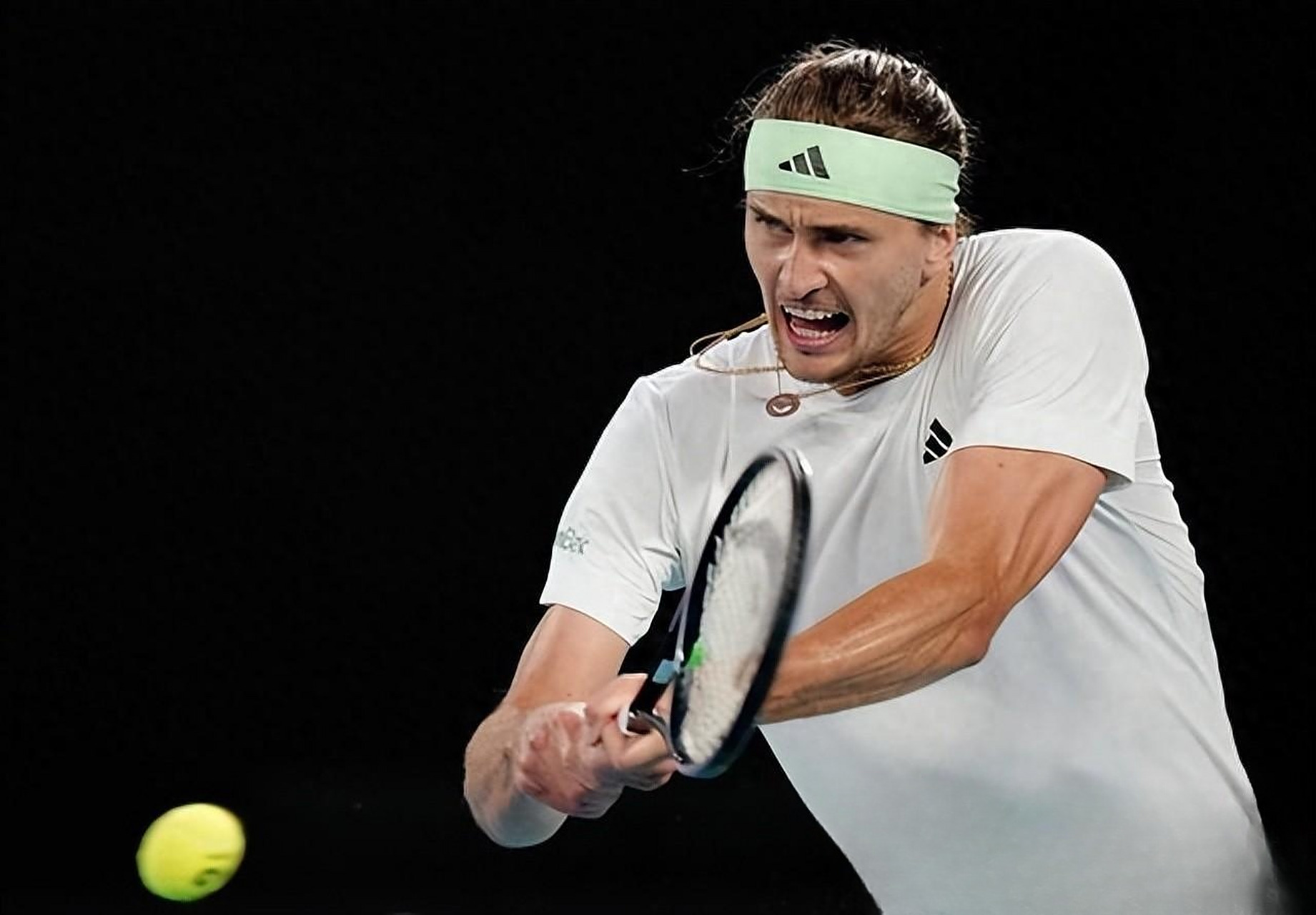 澳大利亚网球队逆转日本网球队,兹维列夫统治全场的简单介绍 澳大利亚网球队逆转日本网球队,兹维列夫统治全场的简单介绍