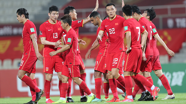 日本轻取巴黎，托雷斯绝境逆转