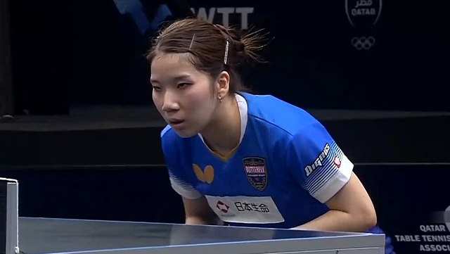 棒球惊险逆转取胜，粉丝狂欢不已