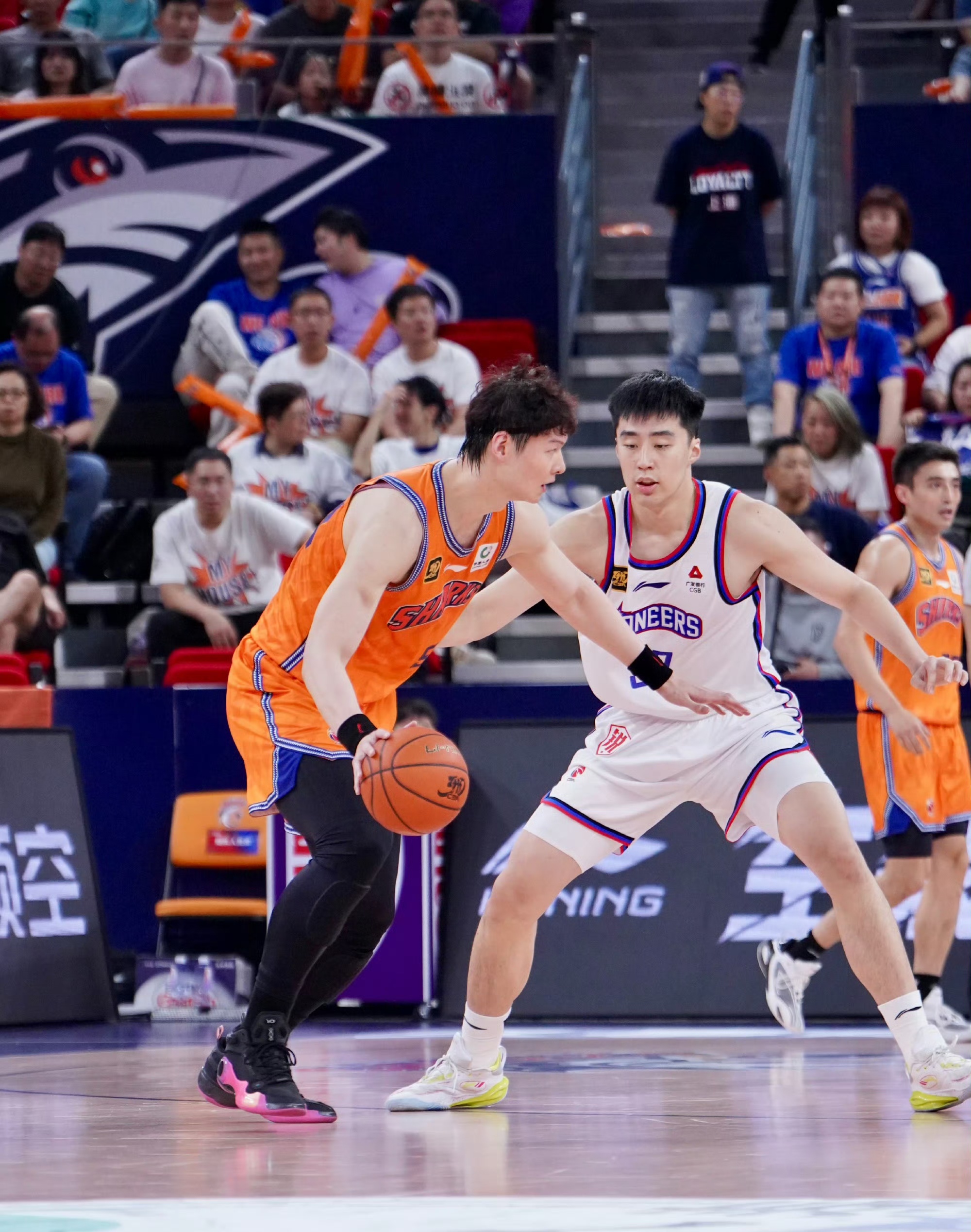 广东队翻盘篮网，王哲林状态火热