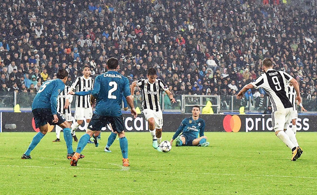 皇马鏖战切尔西，迪马利亚点燃赛场