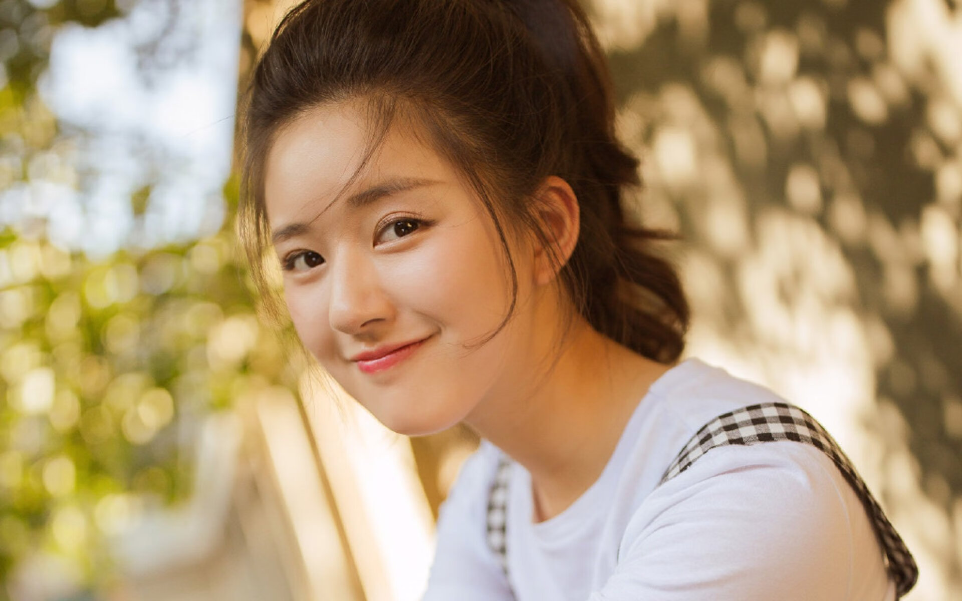 红土之王的绿茵挣扎，纳达尔如何率队在硬地实现温网式复仇