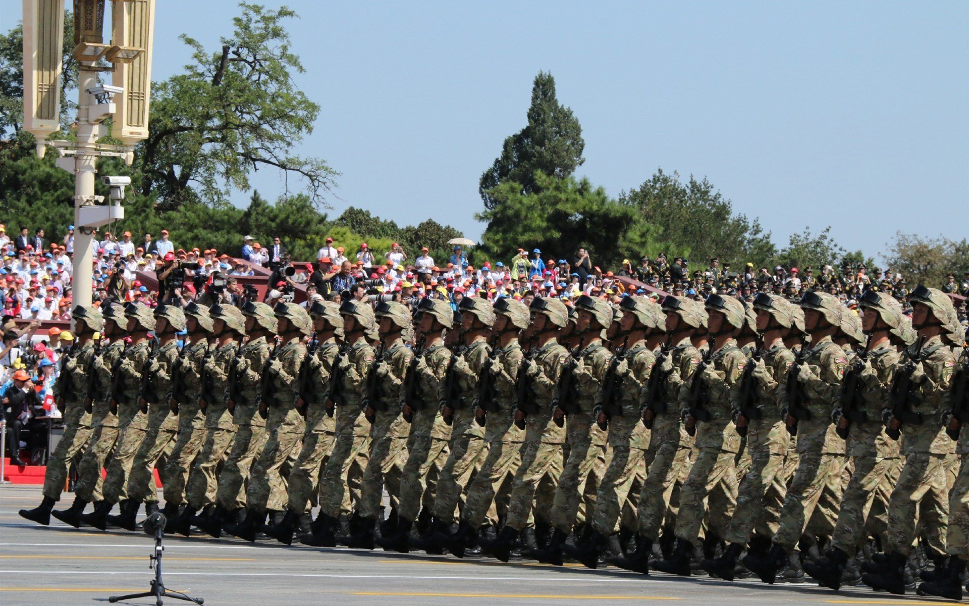 当欧冠半决赛上演魔术，哈登一波流带走悬念