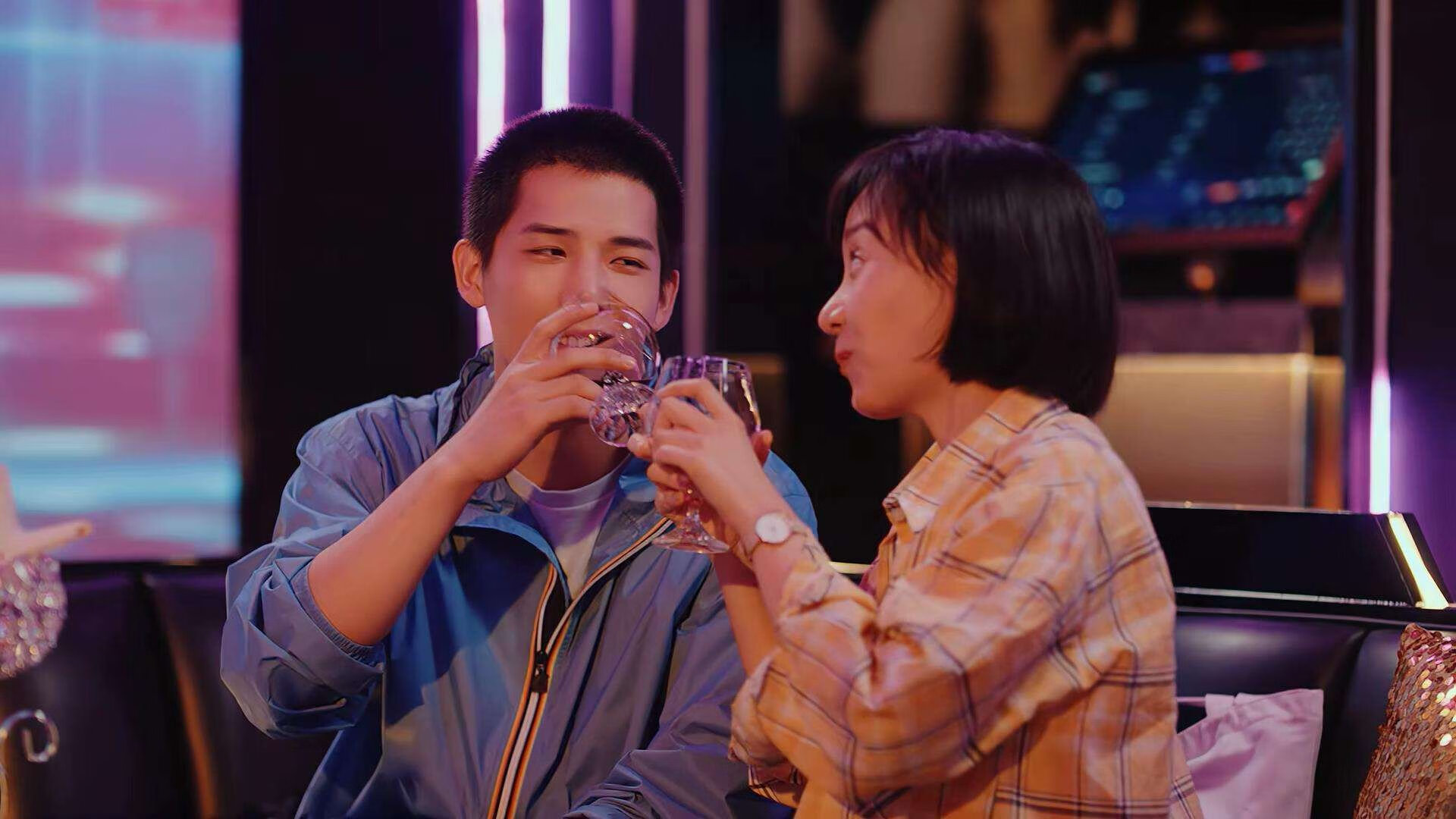 纽约之夜，约基奇以雷霆之势碾压尼克斯防线